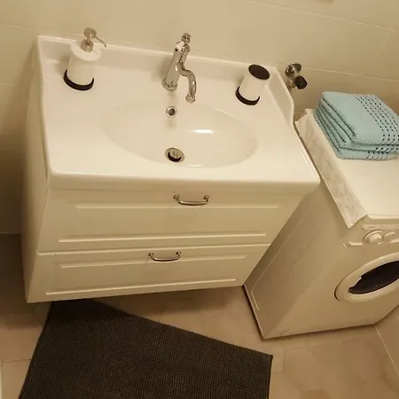 V&a House Semesterbostad Vinkuran