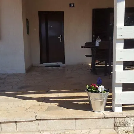 V&a House Semesterbostad